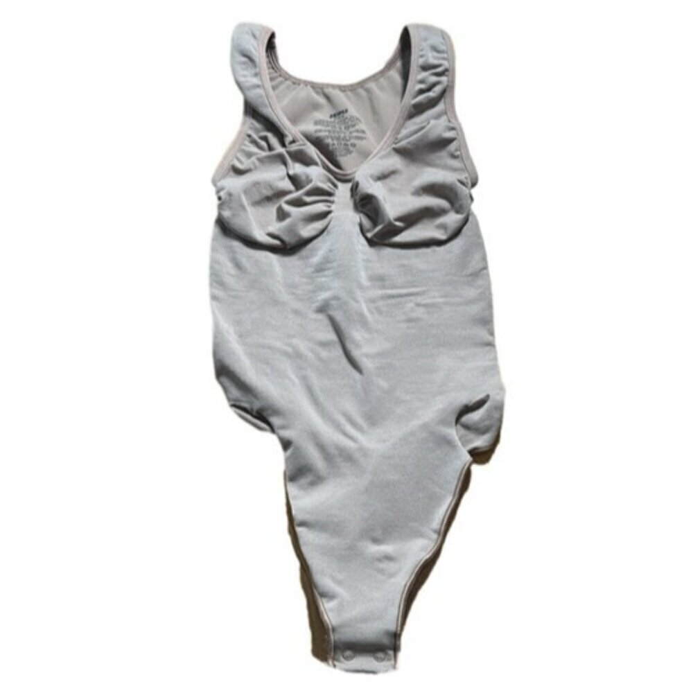 Skims Medium SEAMLESS SCULPT SCOOP NECK THONG BODYSUIT Sienna Brown NWOT MSRP 70